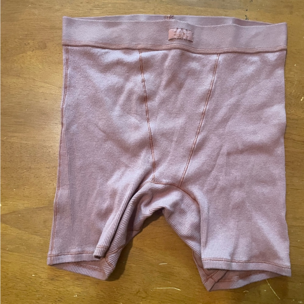 Skims blush pink shorts